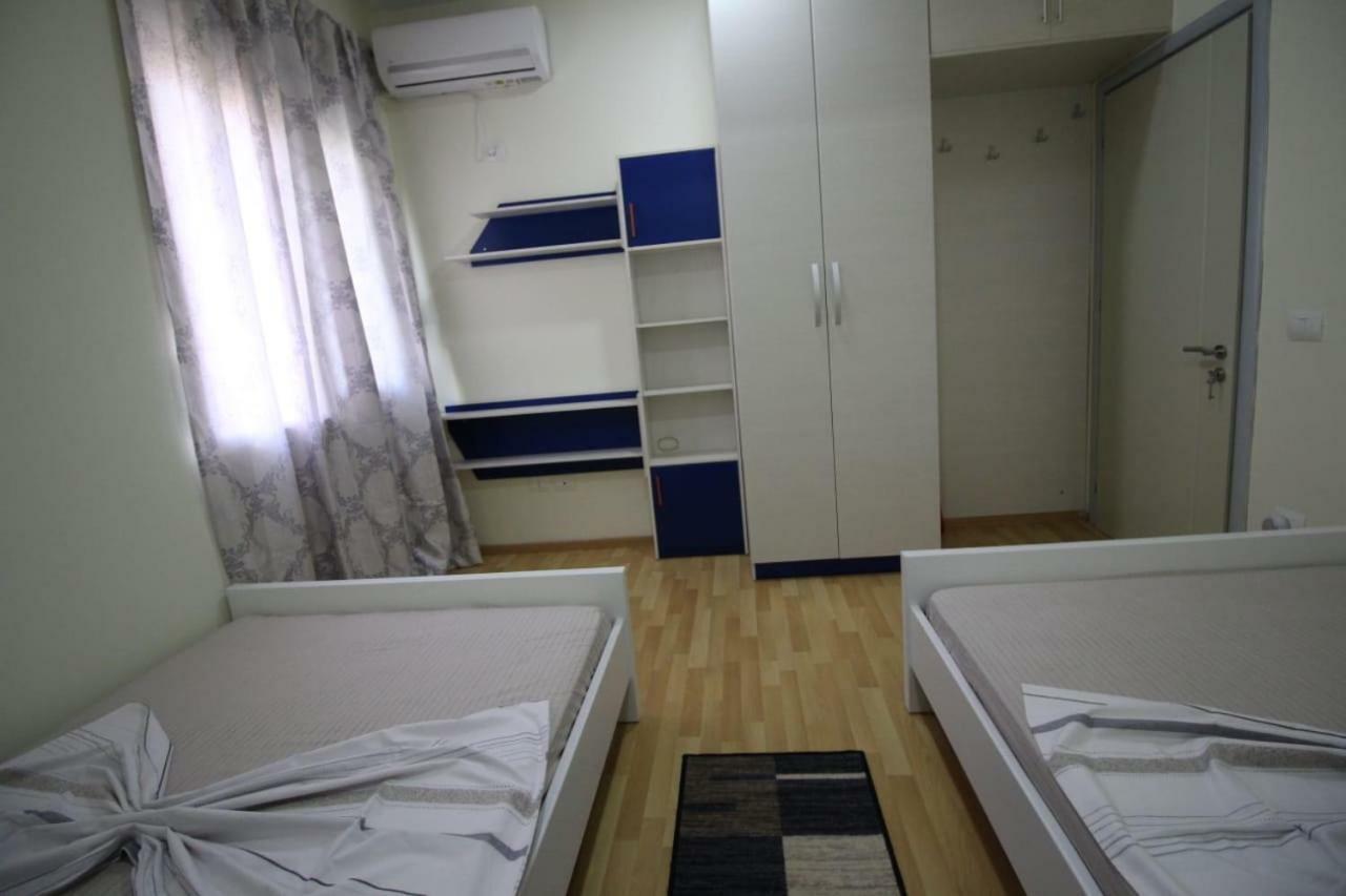 Xhemi'S Apartment Sarande Exterior photo
